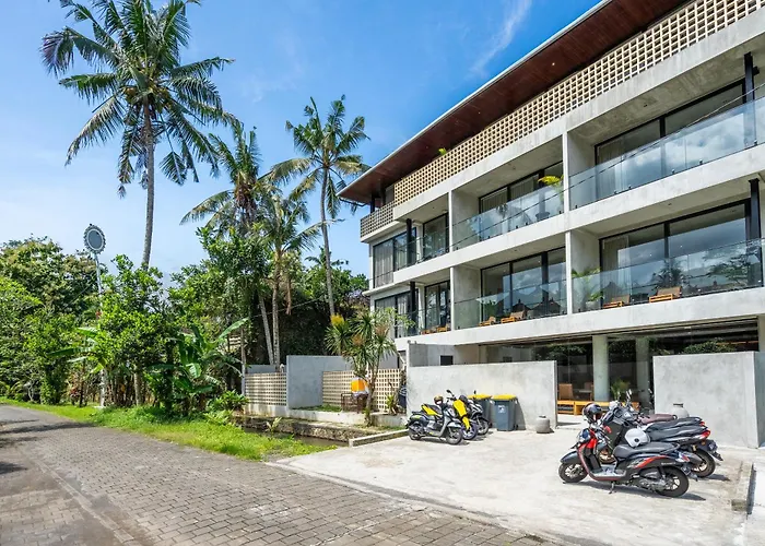 Apartahotel Jungle Vista - Peaceful Jungle Retreat With Pool 4*