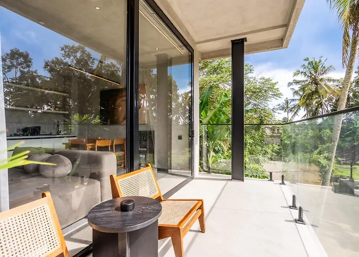 Apartahotel Jungle Vista - Peaceful Jungle Retreat With Pool 4*