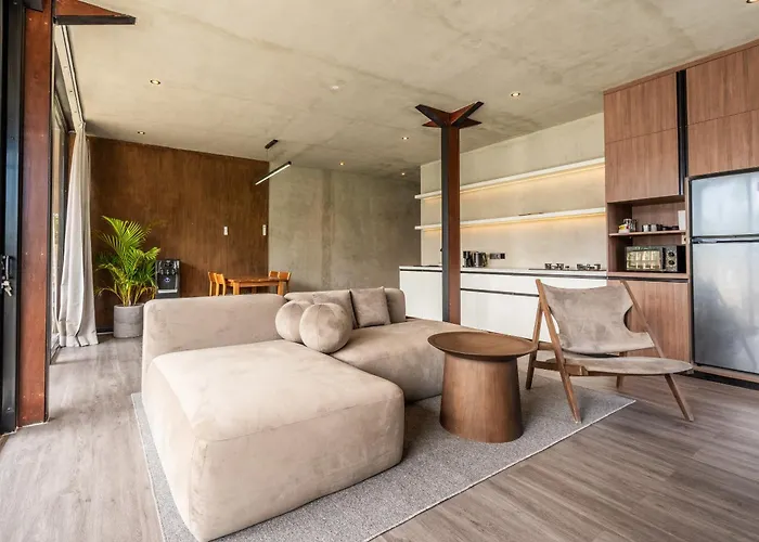 Jungle Vista - Peaceful Jungle Retreat With Pool